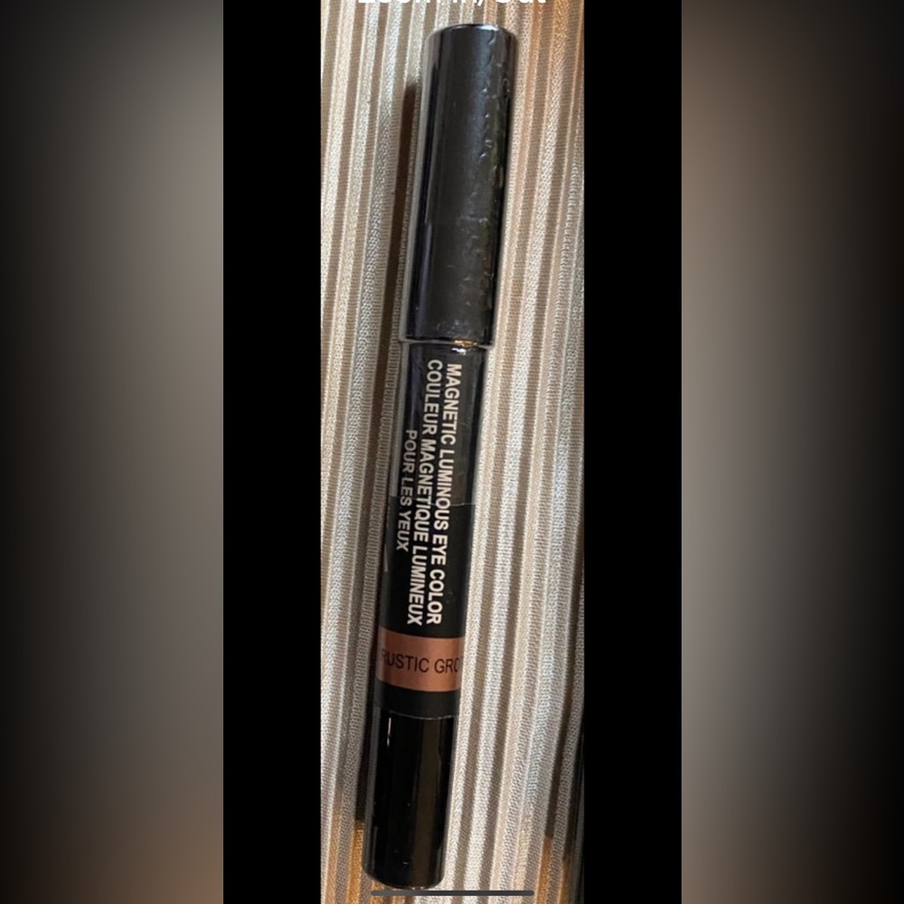 NUDESTIX Magnetic Luminous Eye Color RUSTIC GROTTO